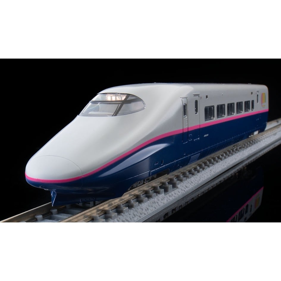 �t�@�[�X�g�J�[�~���[�W�A�� JR E2�n���k�V�����i��܂т��j