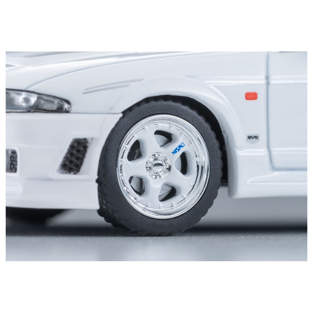 トミカリミテッドヴィンテージネオ LV－N305d NISMO 400R (白)(339298