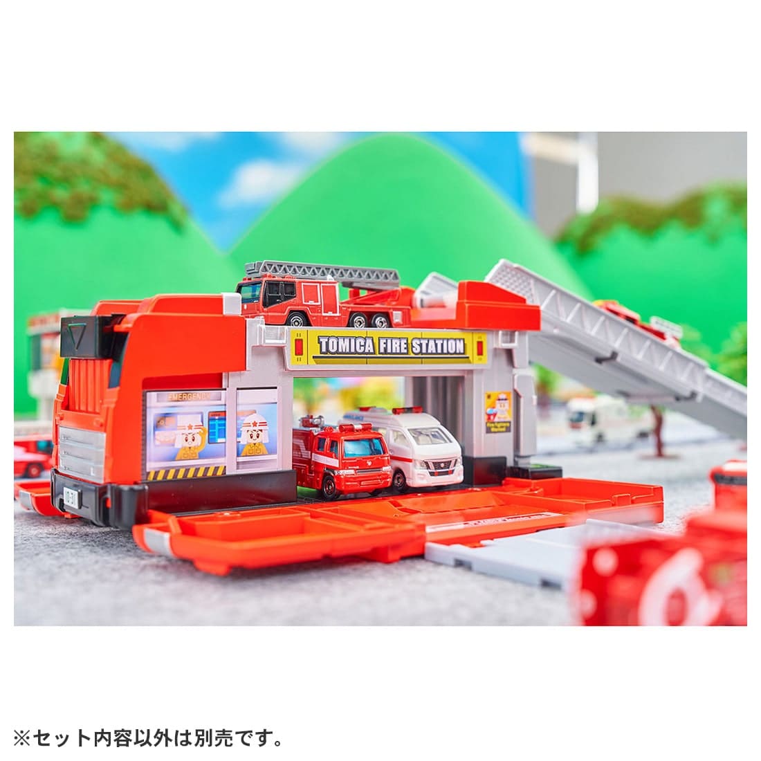 �y���h�I�z�g�~�J���[���h �g�~�J�r�[�N���^�E�� �ό`�͂������h��(�g�~�J�t��) + �g�~�J�^�E�� ���h��(���h�m�t��) �Z�b�g