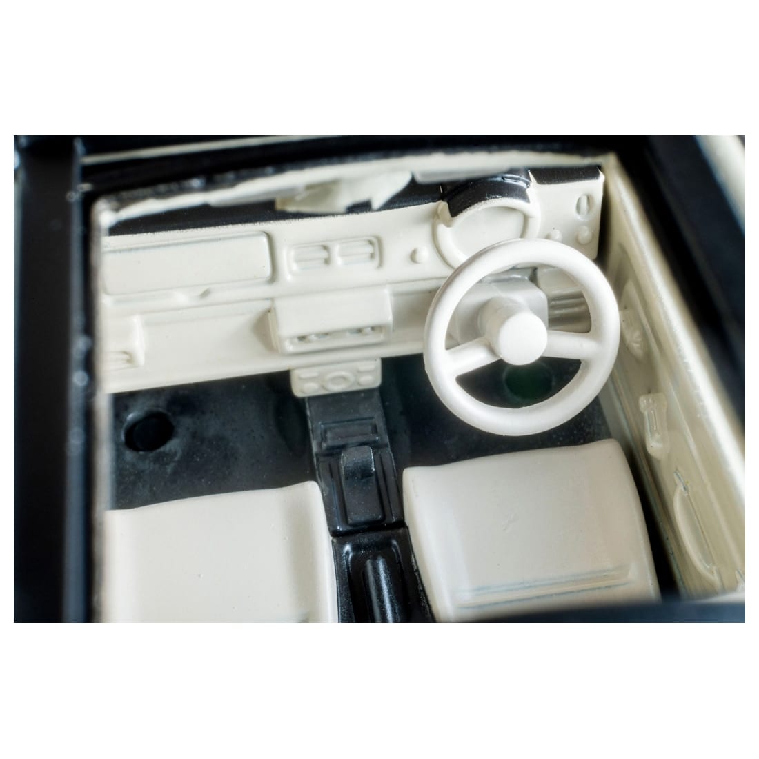 TOMICA Limited Vintage Neo LV-N394a Nissan PAO Canvas Top (Ivory) 1989 Model